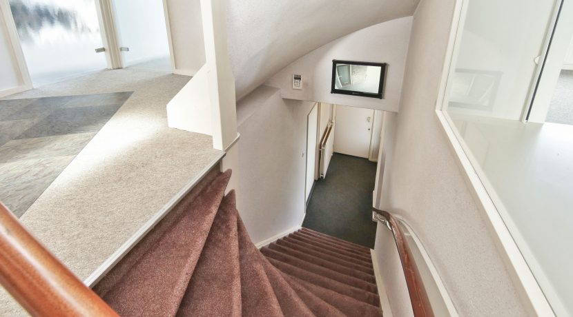 35 Nieuwemeerdijk 19 trap 01a