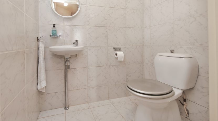 32 Sperwer 35 Toilet 01a