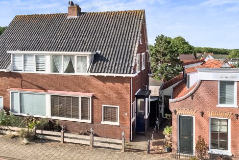 13 Nieuwemeerdijk 38, Straatbeeld 01b