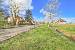 02 Raasdorperweg 32 Straatbeeld 011