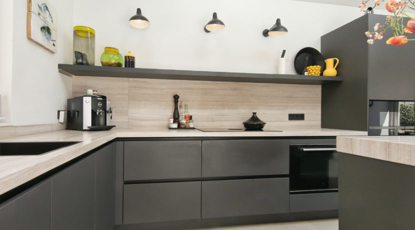 26 HM Dijklaan 16 Keuken