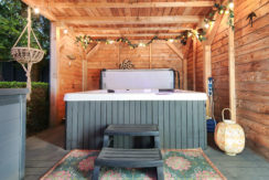 44 HM Dijklaan 16 Tuin jacuzzi