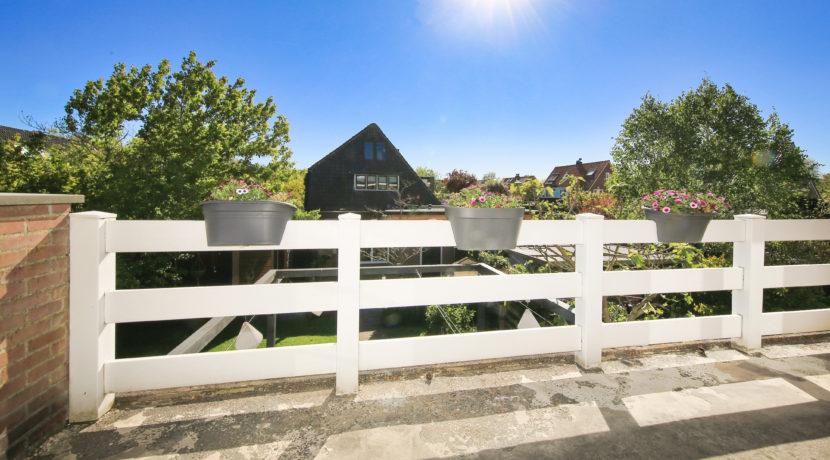 54 HM Dijklaan 16 balkon 01