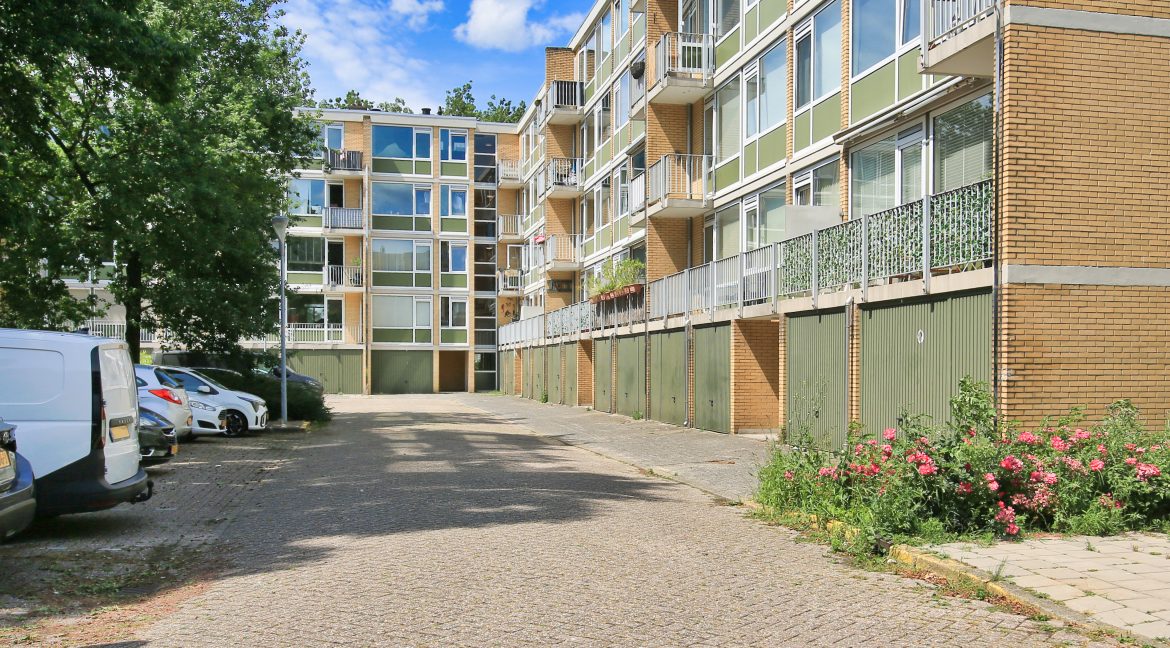 03 Garage IX Einsteinlaan straatbeeld 01a