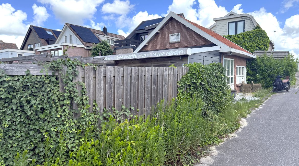 10 Akerdijk 116a Straatbeeld