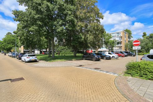 13 Einsteinln 215 straatbeeld 01b