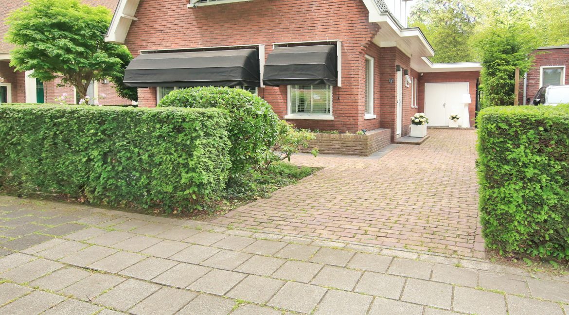 14 Roerdompstraat 5 Oprit 01a