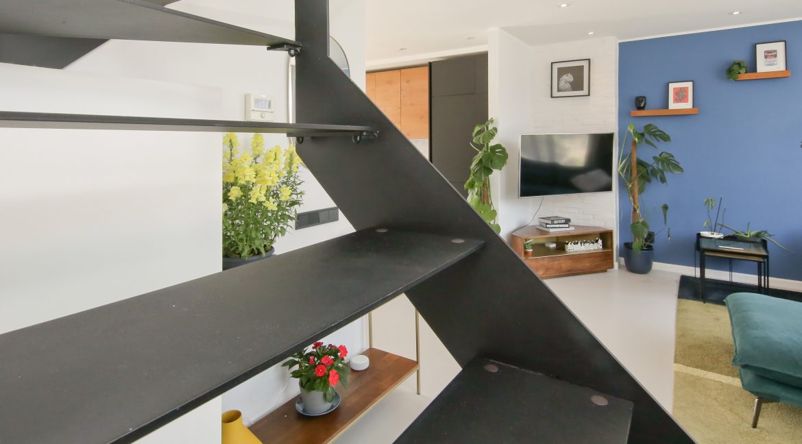 42 Newtonstr 20 wk 01j