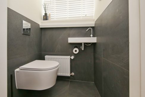 55 Roerdompstraat 5 Toilet 2