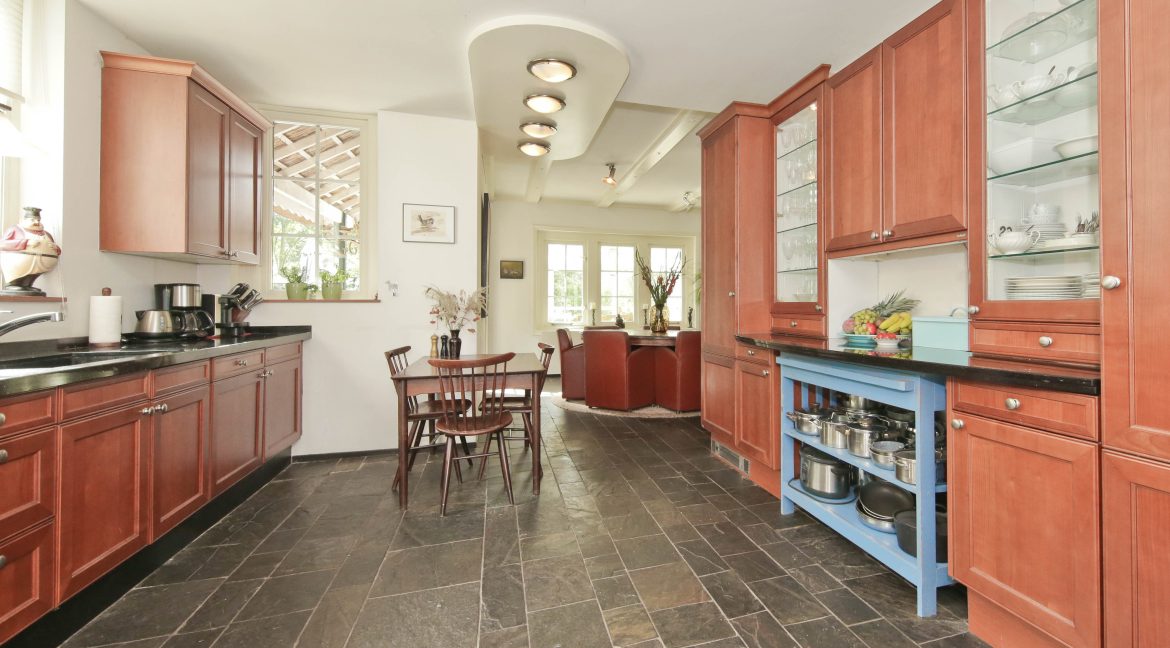018 Hoofdweg 156 keuken 01a