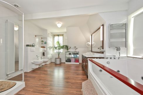 027 Hoofdweg 156 badk 01a
