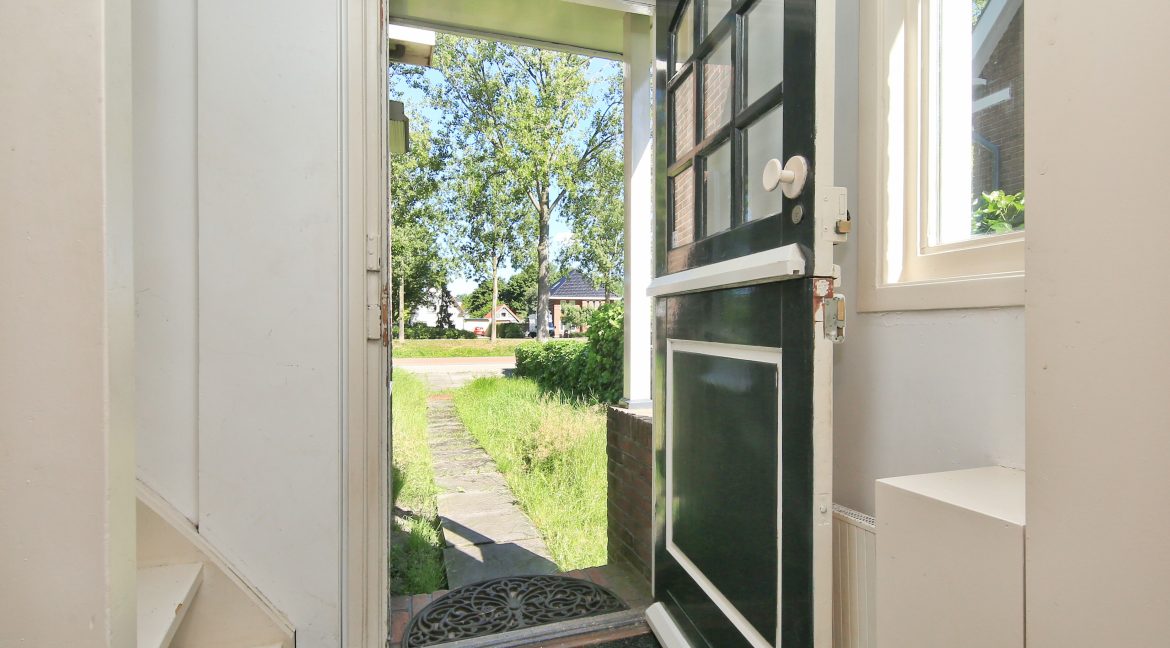16 Hoofdweg 80a entree 01b