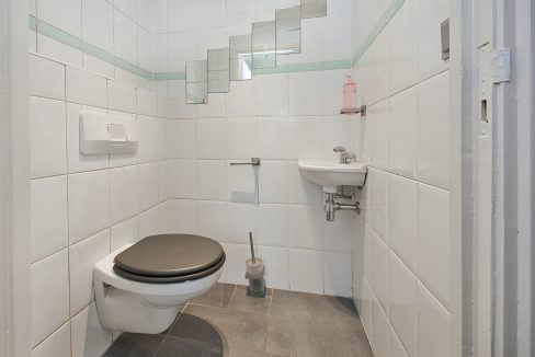 18 Hoofdweg 80a wc 01a