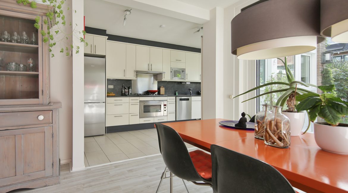 06 Zwaluwstr 13 Keuken 01a
