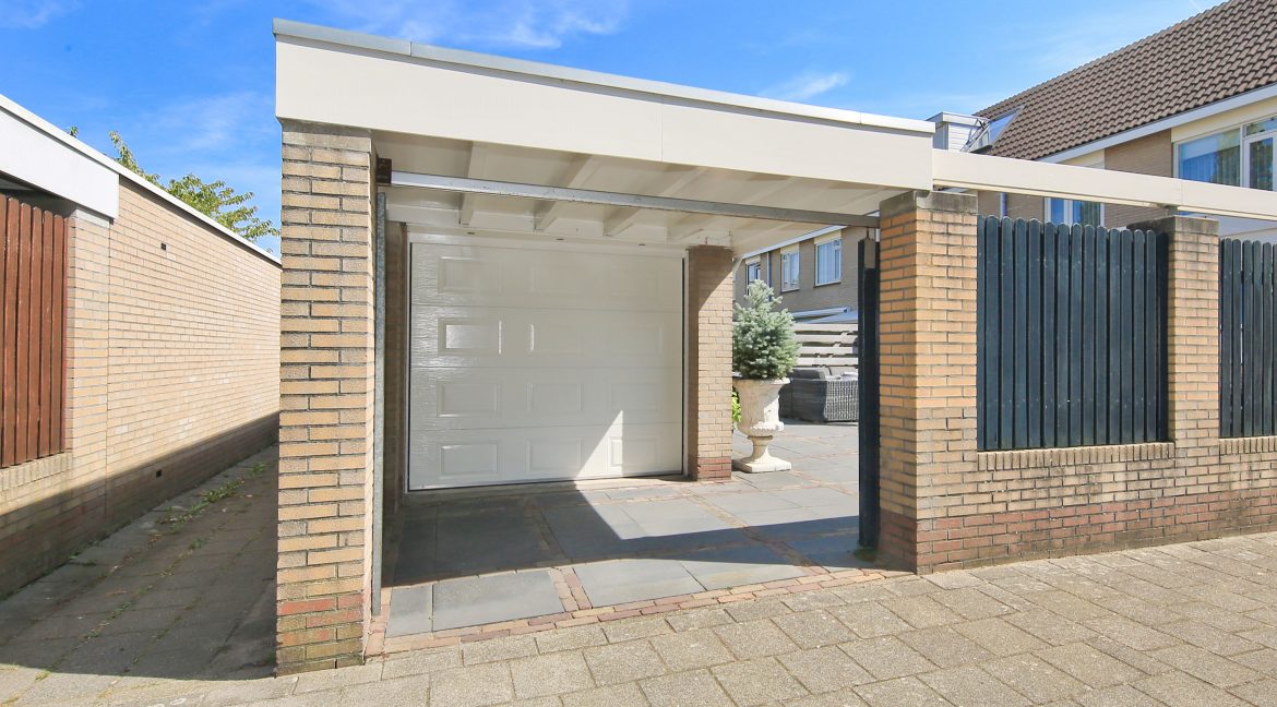 15 Geranium 123 Garage 01c
