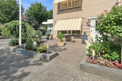 17 Geranium 123 Voortuin 01a
