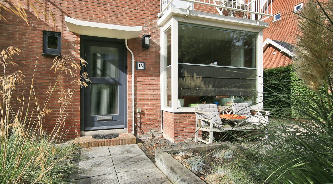 20 Zwaluwstr 13 Entree 01a