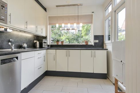 31 Zwaluwstr 13 Keuken 01d