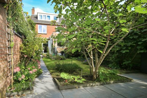 38 Zwaluwstr 13 Tuin 01d