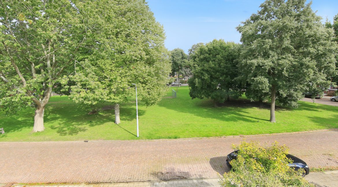 58 Zwaluwstr 13 Straatbeeld 01a